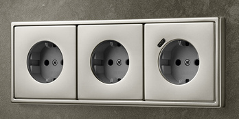 SCHUKO® Steckdosen mit USB bei Elektro-Team Hilbert GmbH in Kelkheim