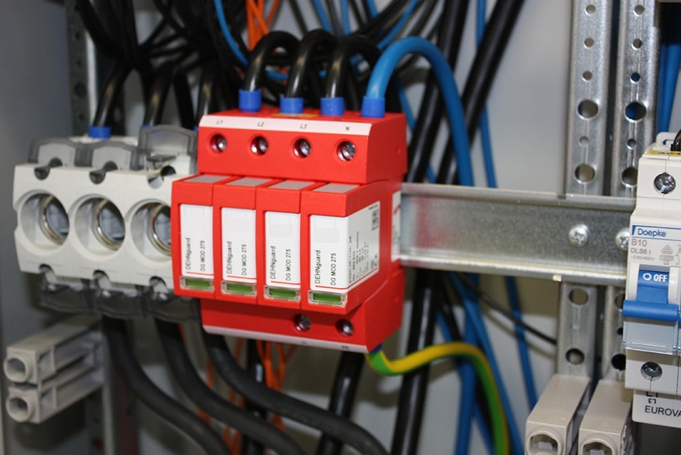 U berspannungsschutz bei Elektro-Team Hilbert GmbH in Kelkheim